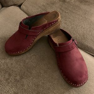 Troentorp Raphael Burgundy Suede Clogs size 38